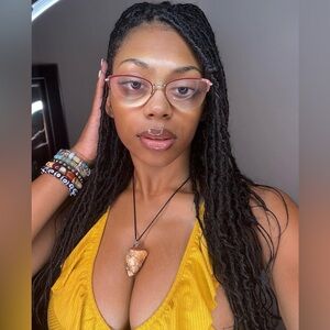 Meet your Posher, Donna